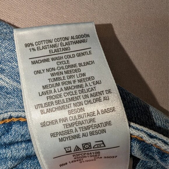 Joe's Jeans The Joey Denim Cuffed Shorts Medium Wash Women's Size 33 (16) - Picture 8 of 11